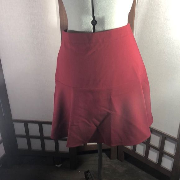 Ann Taylor Loft wine fully lined skirt with unique design for full skirt size 8 - Picture 1 of 10